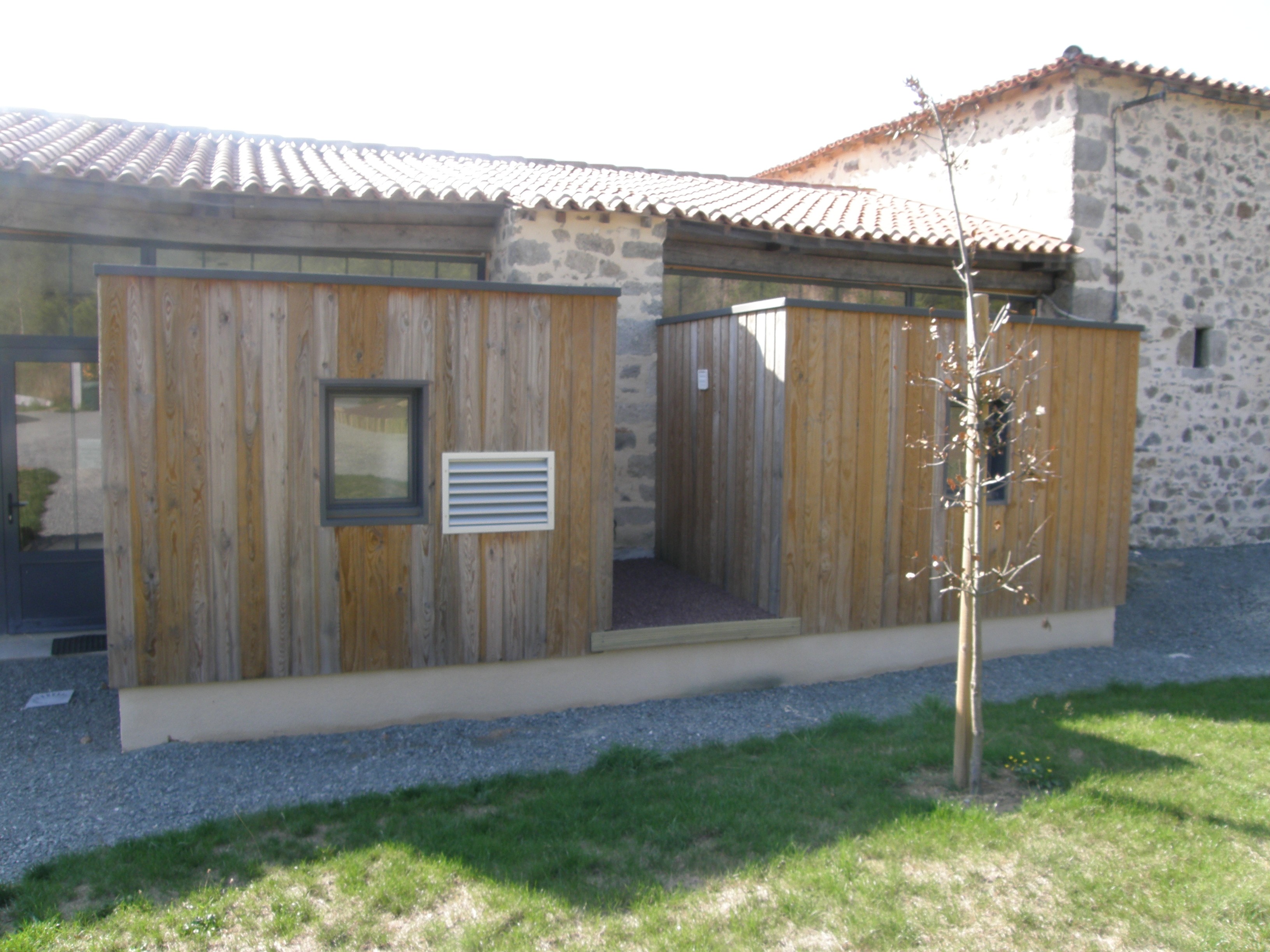 EXTERIEURS GITES HORIZONS VENDEENS GITE AVEC PISCINE INTERIEURE POUZAUGES PUY DU FOU VENDEE