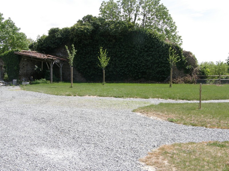 EXTERIEURS GITES DES HORIZONS VENDEENS LOCATION MAISON GITES DE FRANCE AVEC PISCINE INTERIEURE POUZAUGES PUY DU FOU VENDEE